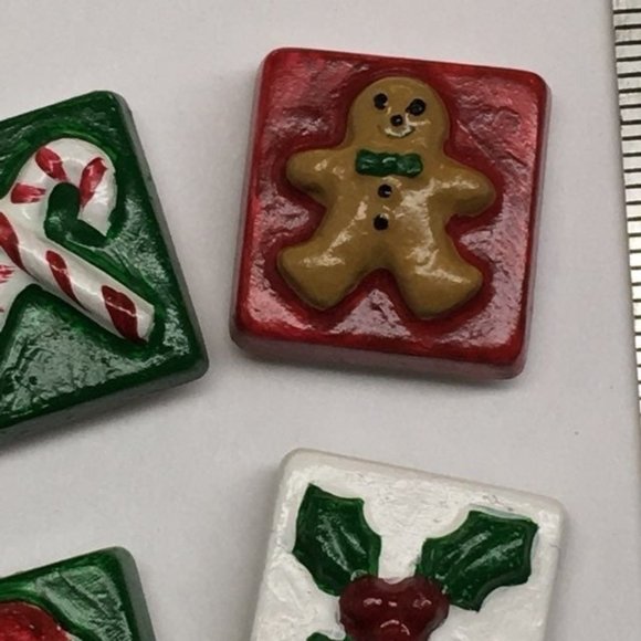 Christmas Button Covers Ugly Sweater Set of 5 Red White Green Brown - Picture 4 of 6